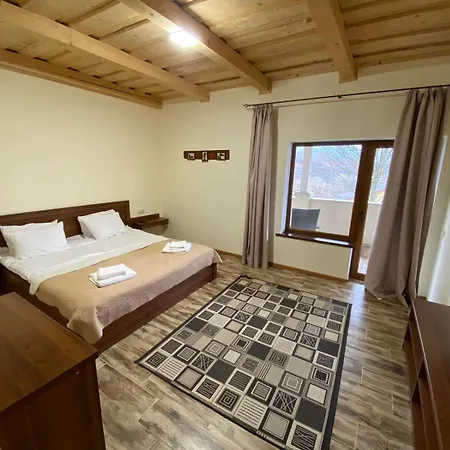 гора Apartment